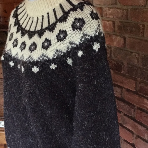 Limited Express Woman’s Gray Wool Pullover Sweater - Picture 7 of 13